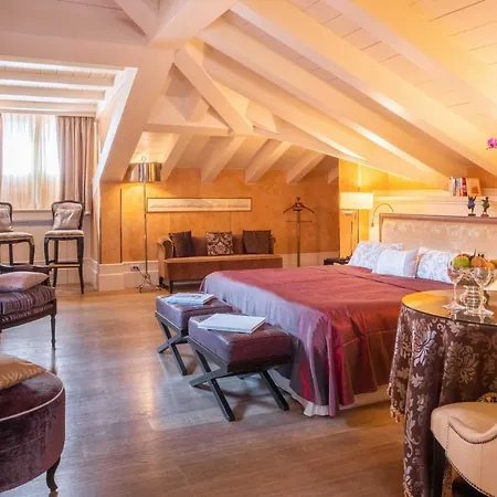 Moresco Hotel 4*