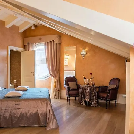 Moresco Hotel 4*