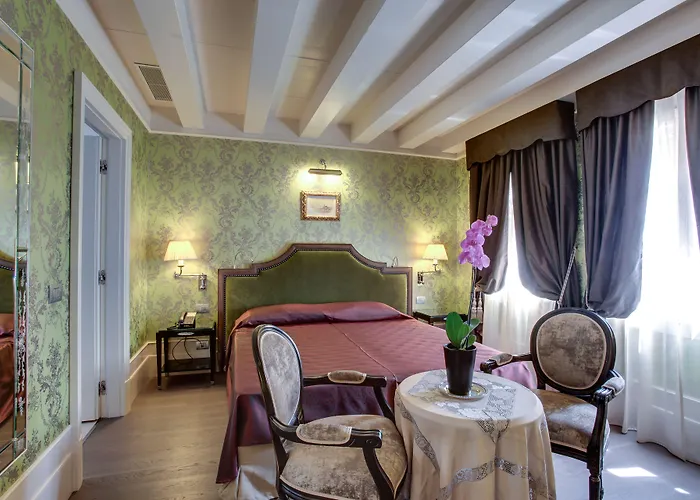 Hotell Moresco 4*